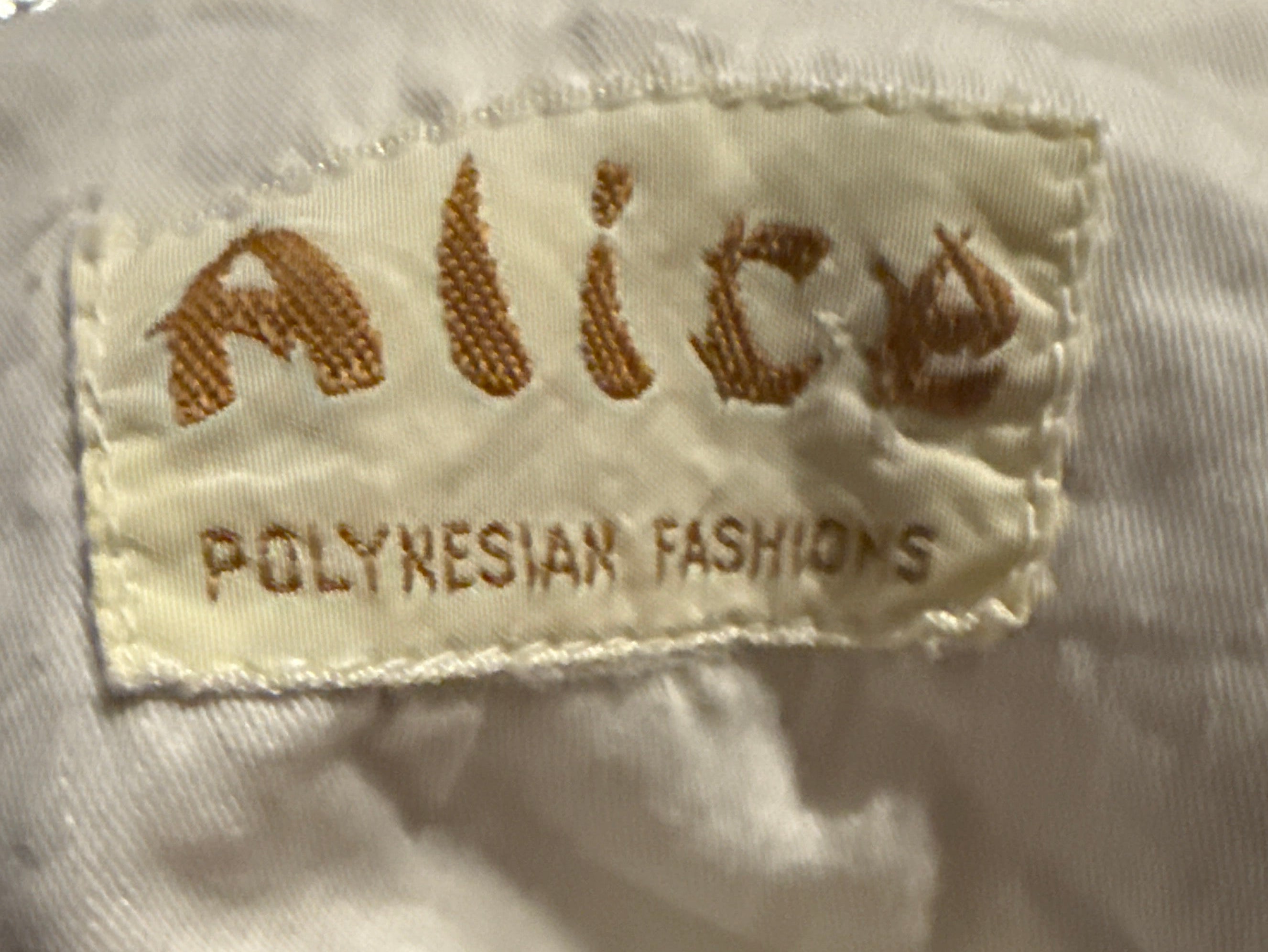 Alice Polynesian 60s Giant Daisy Mod Mini Dress