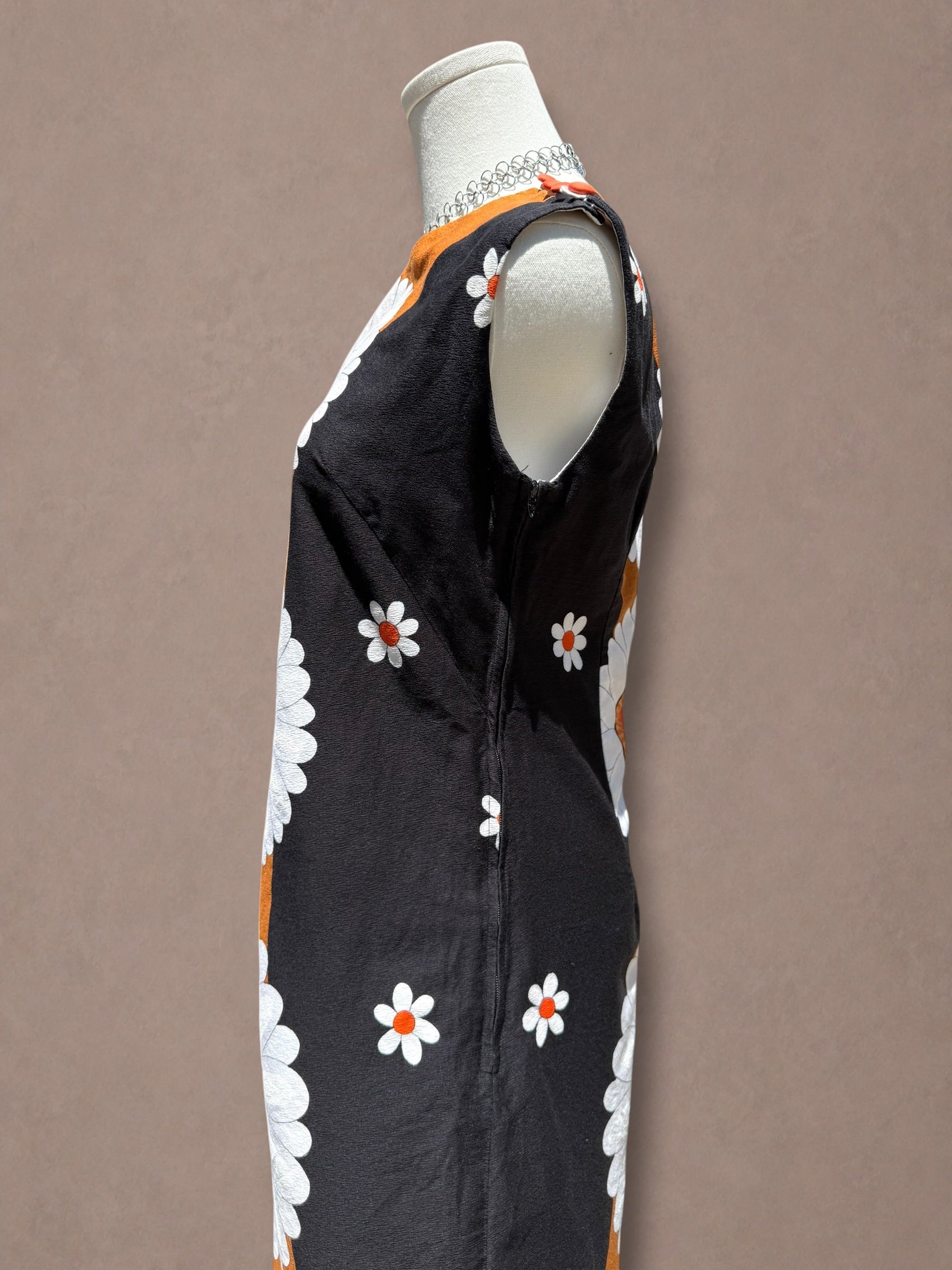 Alice Polynesian 60s Giant Daisy Mod Mini Dress