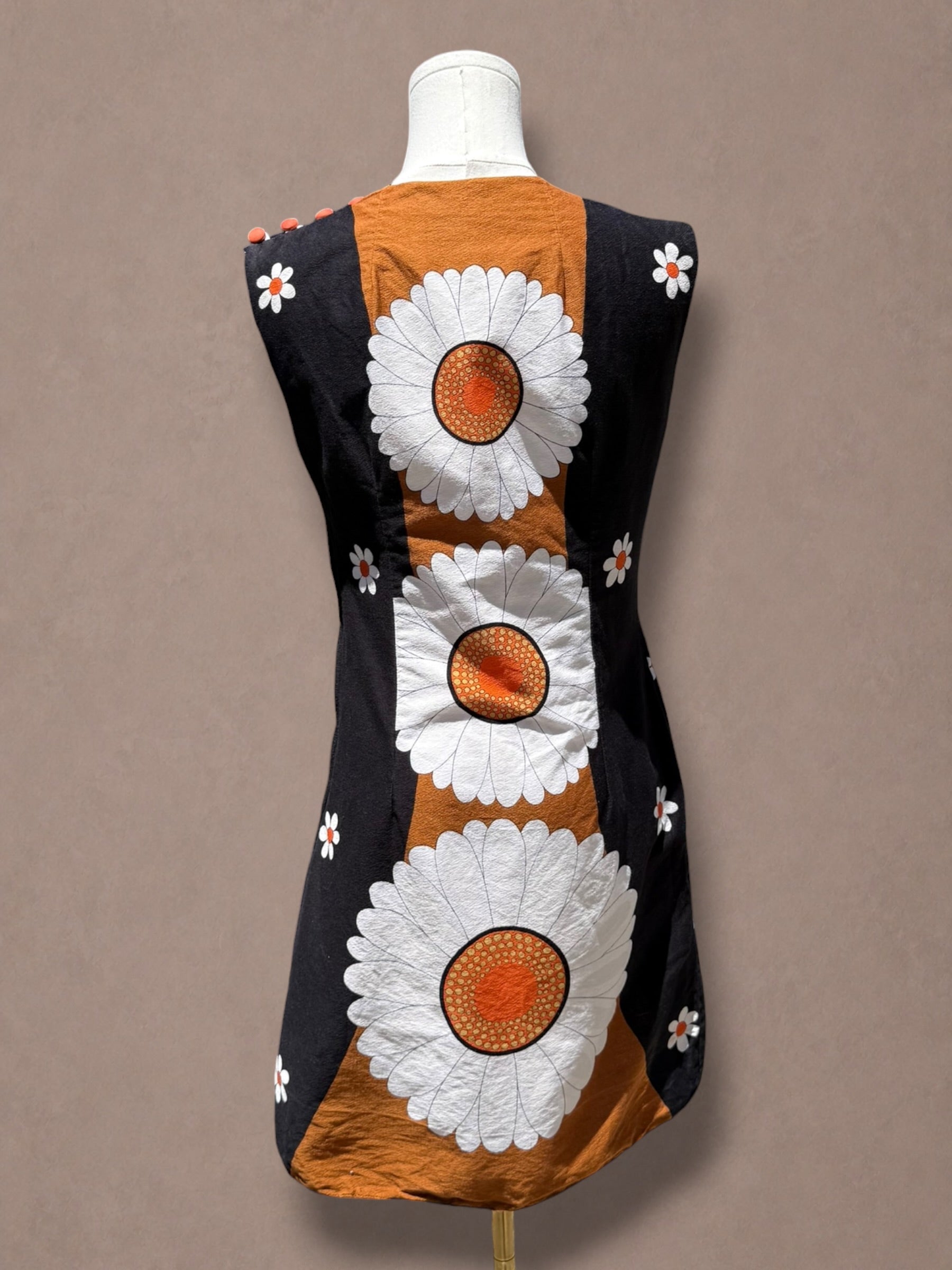 Alice Polynesian 60s Giant Daisy Mod Mini Dress