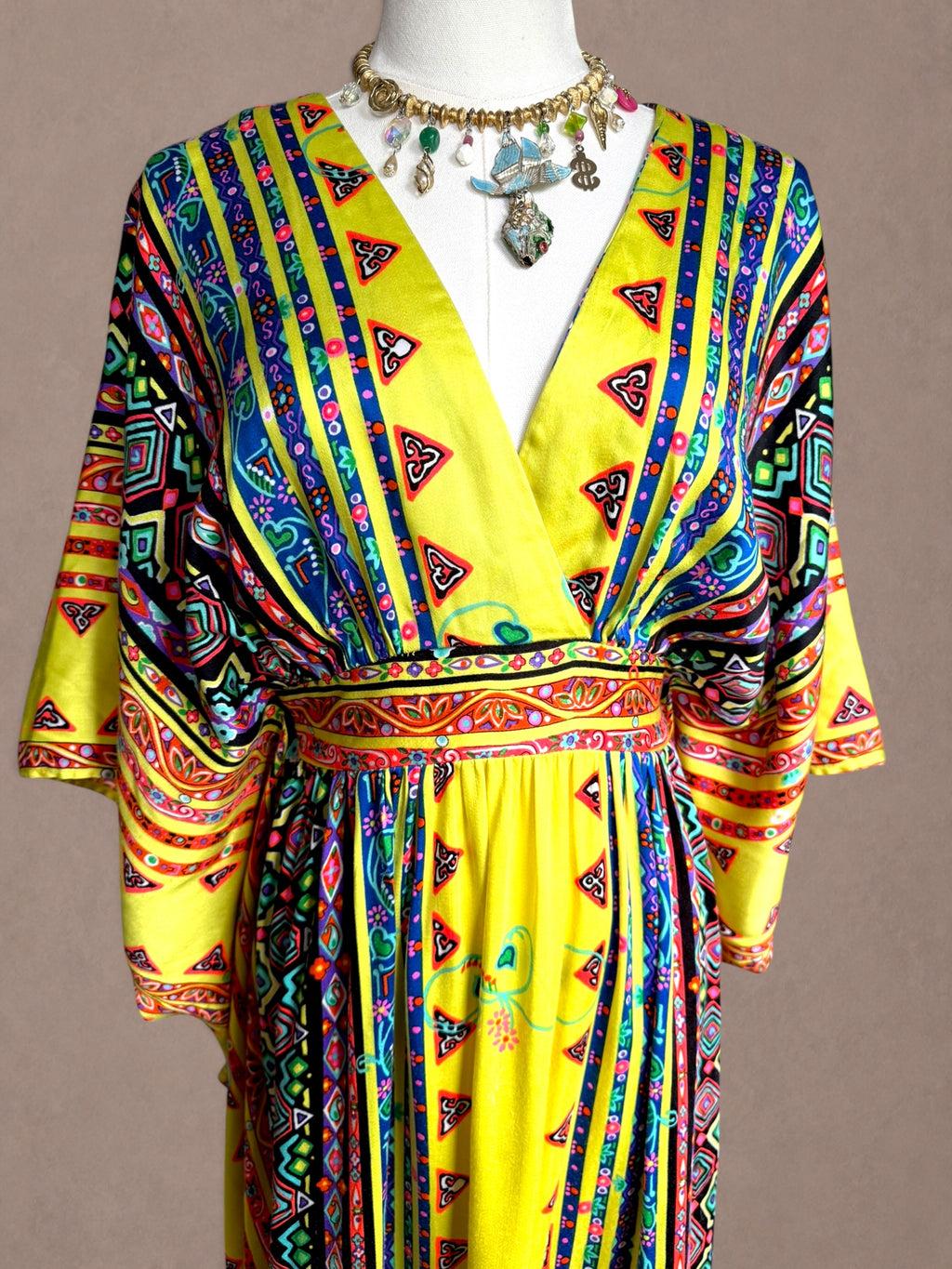 Alice of California 60s-70s Psychedelic Hostess Caftan