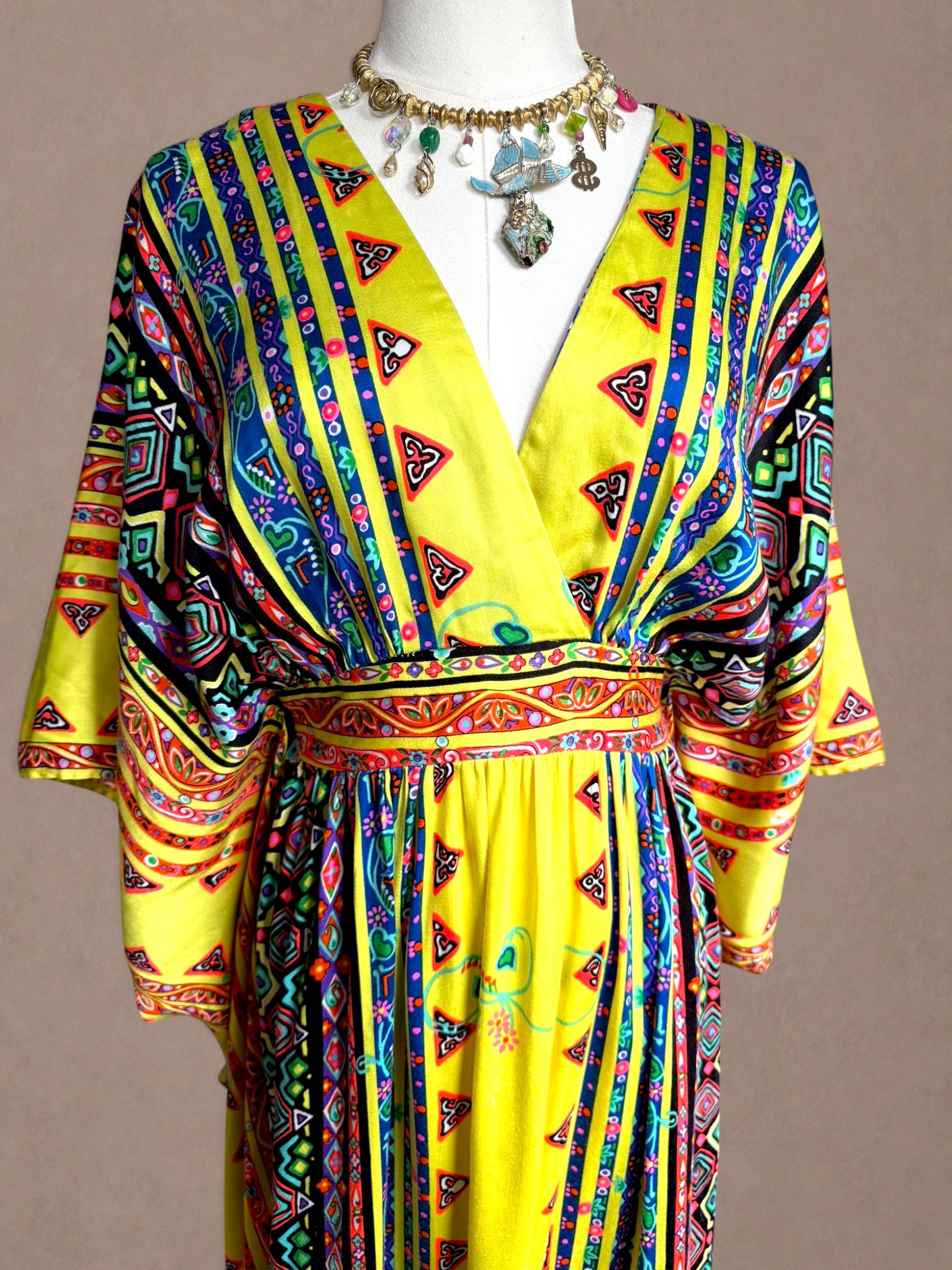 Alice of California 60s-70s Psychedelic Hostess Caftan