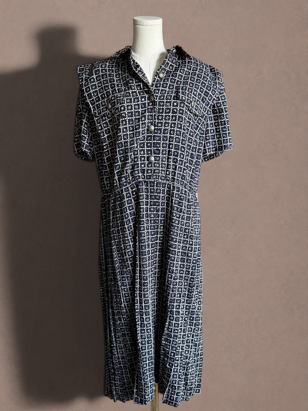 Leslie Fay 80s Does 40s Grid Print Pleated Shirt Dress