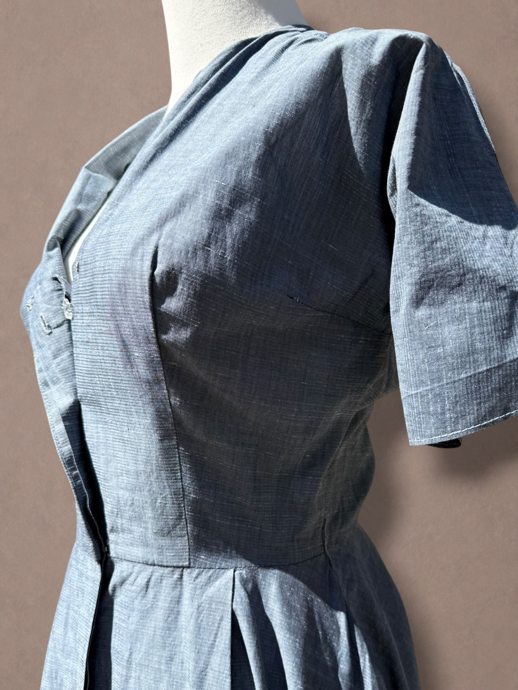 Saks Fifth Avenue 40s Chambray Blue Day Dress